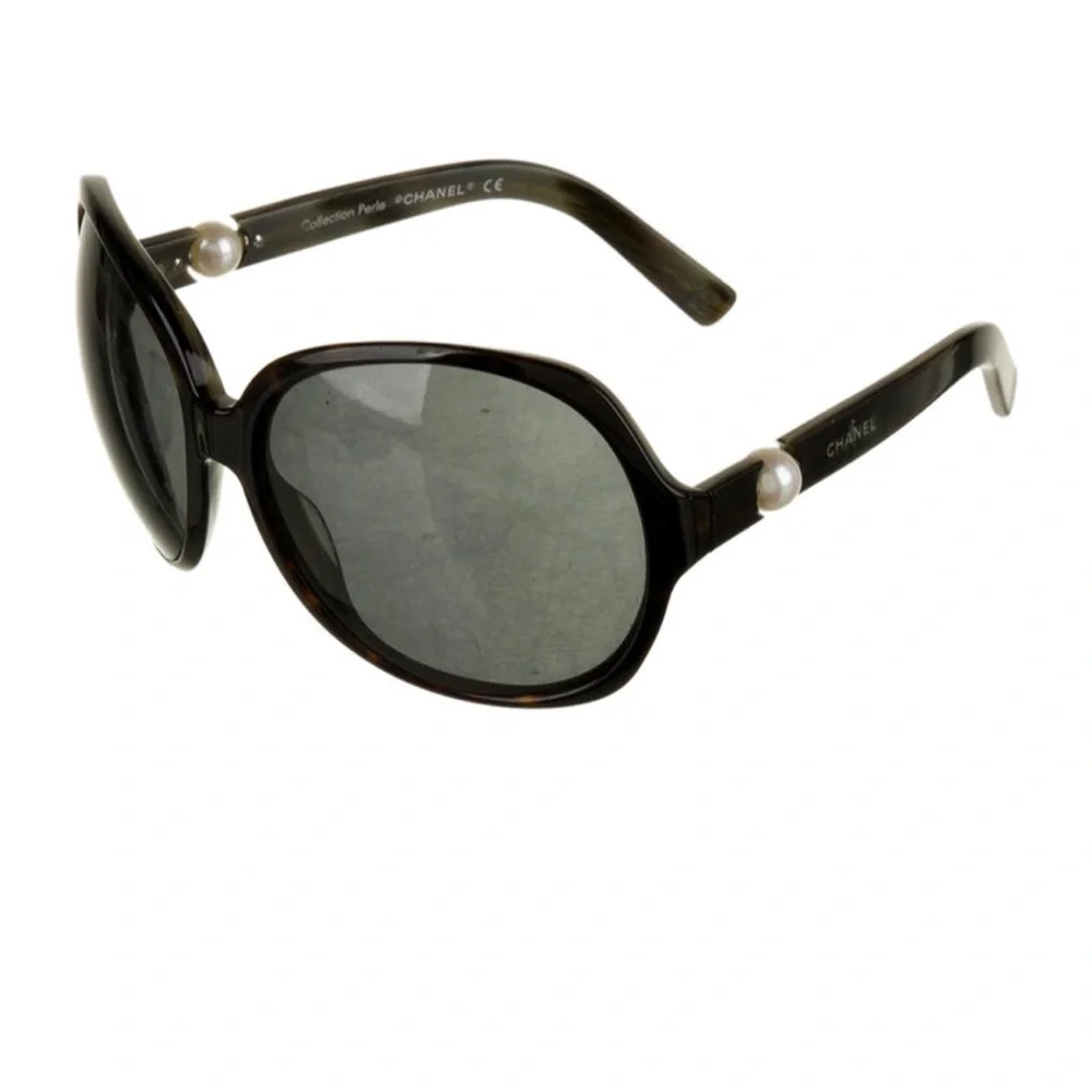 🌊 CHANEL Interlocking 💋CC Logo Oversized Sunglasses